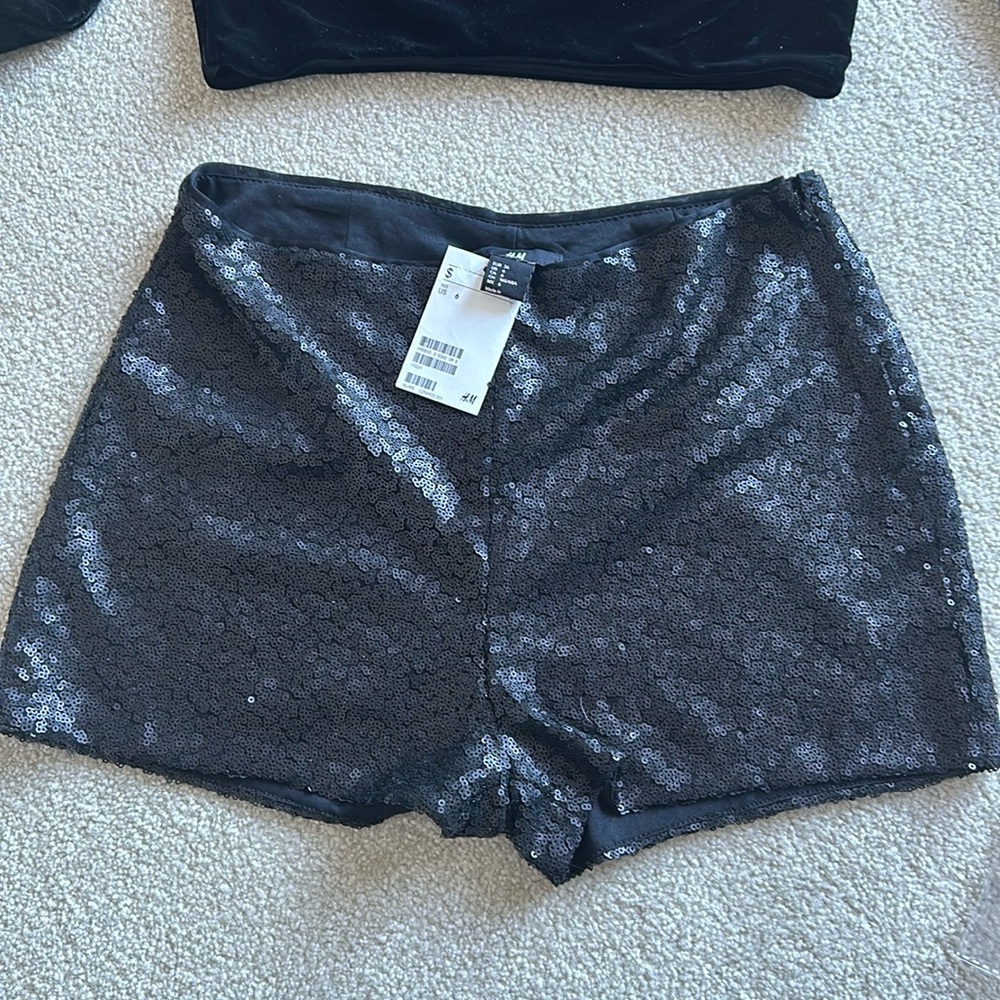 Hm sequin shorts size 6